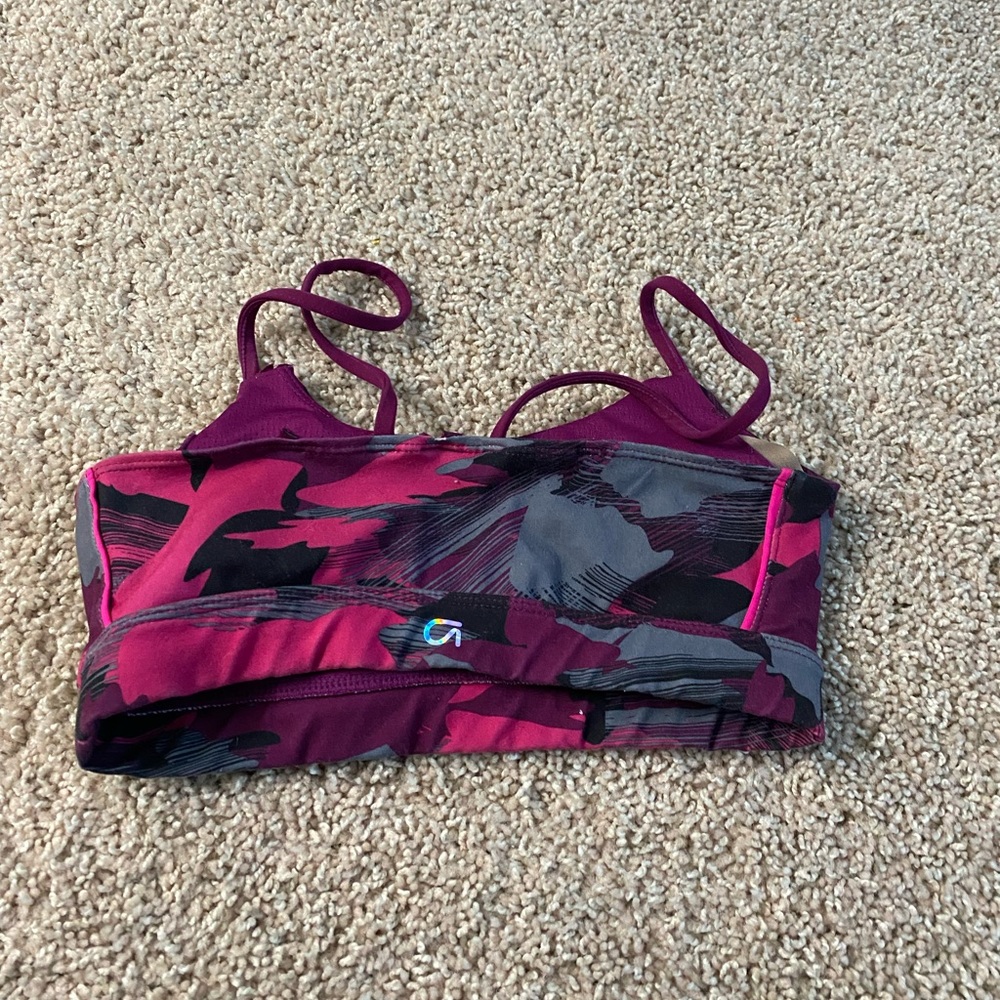 Pink camo print sports bra with padding